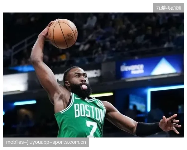 NBA巨星隔扣内线坦克，看的对手脸都绿了！